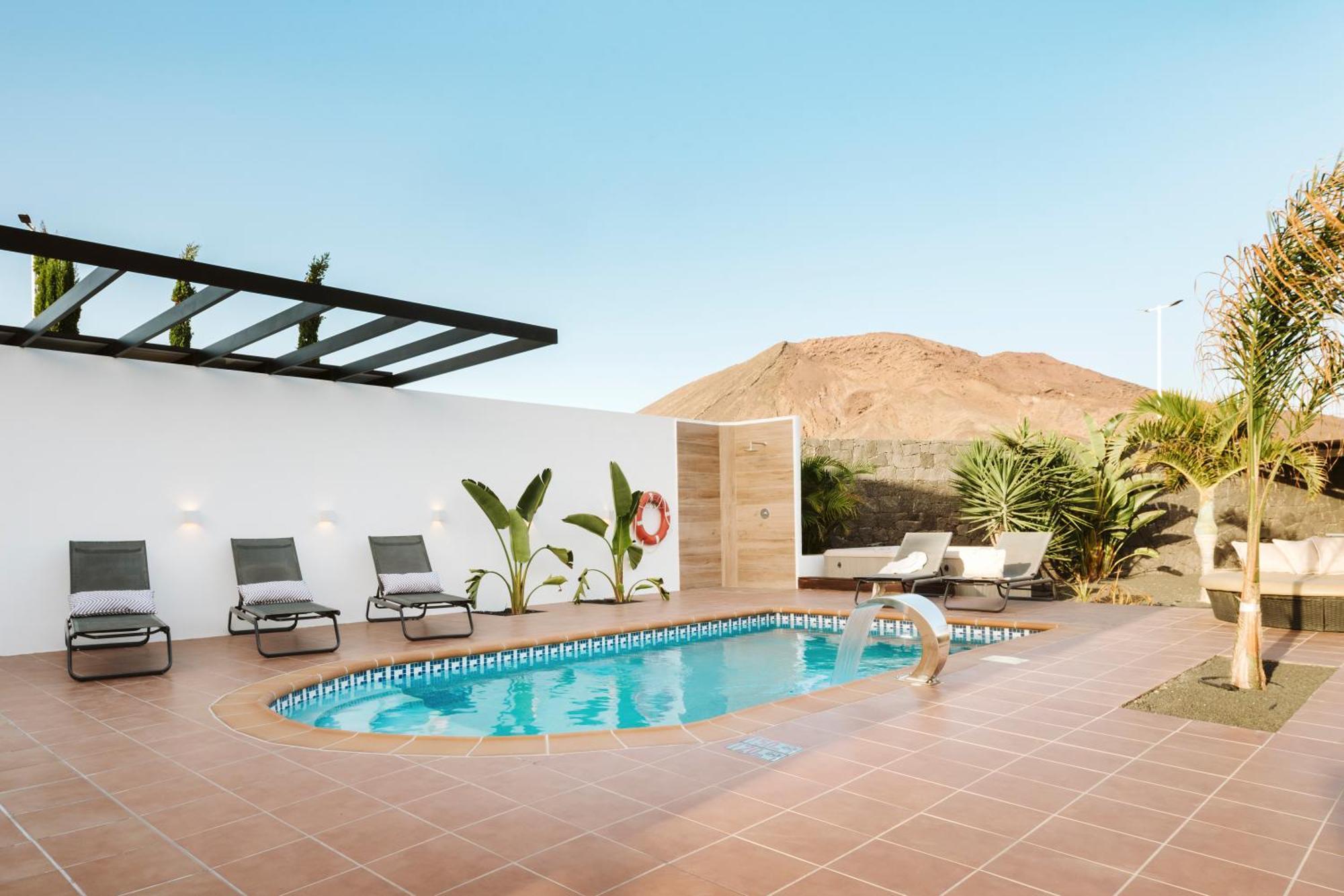 Villa Faro Playa Blanca  Exterior photo